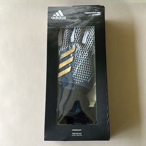 Adidas Predator 20 Pro Ultimate Goalkeeper Soccer Gloves